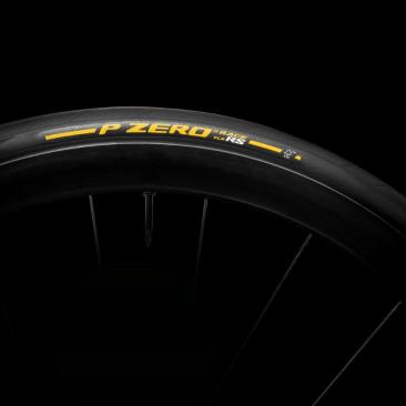 Pirelli oscuro